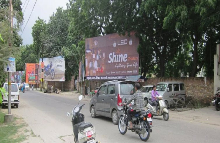 Gol Market, Meerut, Uttar Pradesh - Vushii.com Gol Market, Meerut, Uttar Pradesh - Vushii.com